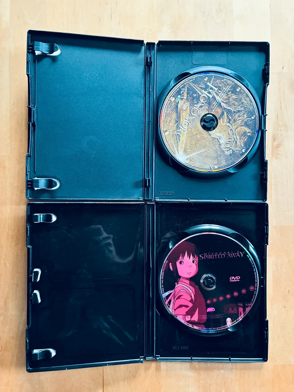 Lot 2 DVD cultes Studios Ghibli: Princesa Mononoke e A Viagem de Chihiro. – photo 2